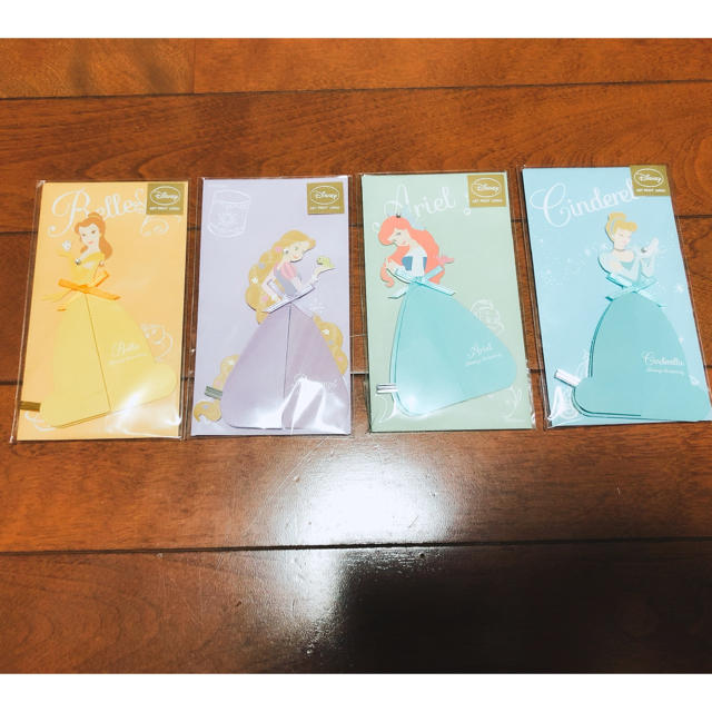 Disney(ディズニー)のディズニー　プリンセス　ハニカムカード ハンドメイドの文具/ステーショナリー(カード/レター/ラッピング)の商品写真