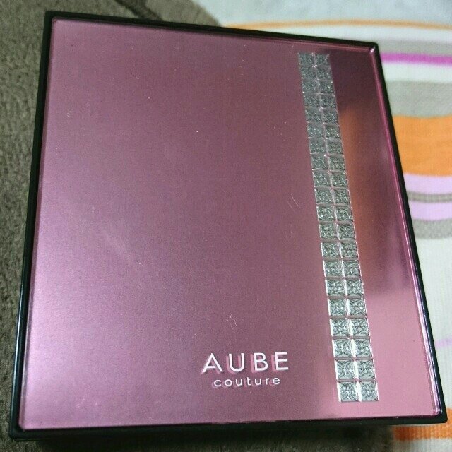 AUBE couture(オーブクチュール)のAUBE デザイニングプレッションアイズ コスメ/美容のベースメイク/化粧品(アイシャドウ)の商品写真