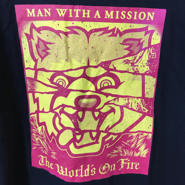 MAN WITH A MISSION(マンウィズアミッション)のマンウィズ/man with a mission/The world's on  メンズのトップス(Tシャツ/カットソー(半袖/袖なし))の商品写真