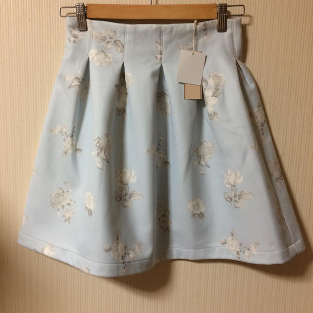 titty&co(ティティアンドコー)のフラワーボンディングスカート レディースのスカート(ミニスカート)の商品写真