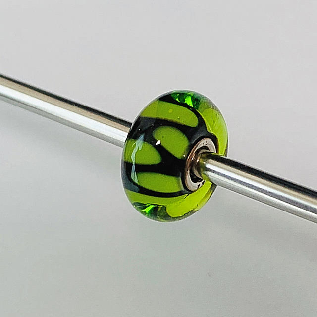 trollbeads トロールビーズ グリーンシェイド | gruposimplex.com