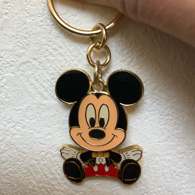 Disney(ディズニー)のディズニー　Mickeyキーホルダー エンタメ/ホビーのおもちゃ/ぬいぐるみ(キャラクターグッズ)の商品写真
