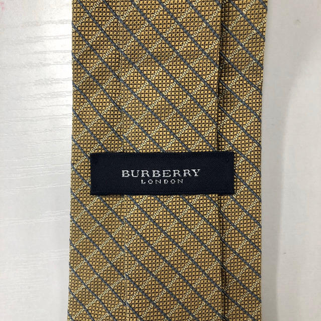BURBERRY(バーバリー)の⭐︎美品⭐︎Burberry London ネクタイ メンズのファッション小物(ネクタイ)の商品写真