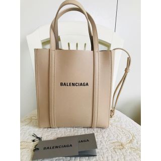 バレンシアガバッグ(BALENCIAGA BAG)の新品同様　バレンシアガ  エブリデイトート  xxs 早い者勝ち最終価格(トートバッグ)