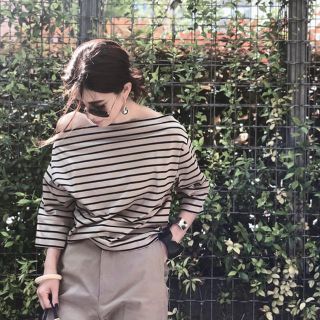etre tokyo🐿【美品】ボーダーオフショルダー　ベージュ(カットソー(長袖/七分))
