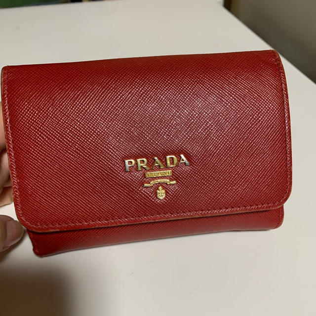 PRADA(プラダ)のPRADA 折り財布　サフィアーノレザー  レッド レディースのファッション小物(財布)の商品写真