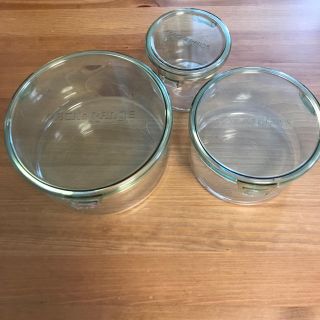 パイレックス(Pyrex)のiwaki(イワキ) 耐熱 ガラス 保存容器 丸型 3点セット グリーン(容器)