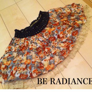 ビーラディエンス(BE RADIANCE)のBE RADIANCE 花柄スカート(ミニスカート)