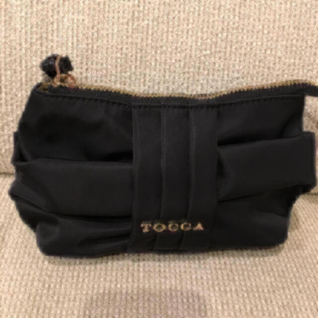 TOCCA(トッカ)のリボンポーチ レディースのファッション小物(ポーチ)の商品写真