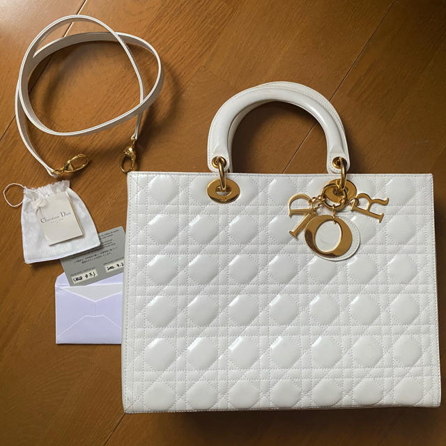 Dior(ディオール)のDior エナメルバッグ レディースのバッグ(ショルダーバッグ)の商品写真
