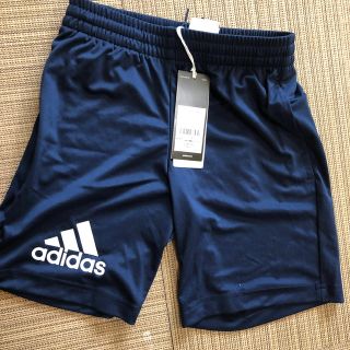 アディダス(adidas)の最終値下げです！　adidas 半ズボン　子供服(パンツ/スパッツ)