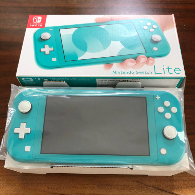 Nintendo Switch(ニンテンドースイッチ)のSwitch Lite スイッチライト　ターコイズ エンタメ/ホビーのゲームソフト/ゲーム機本体(家庭用ゲーム機本体)の商品写真