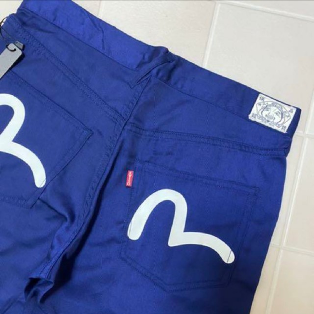 EVISU(エビス)のEVISUハイブリッドショートパンツ　NVY30 メンズのパンツ(ショートパンツ)の商品写真