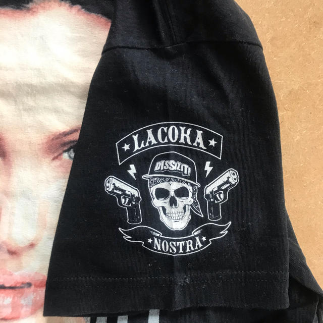 DISSIZIT(ディスイズイット)のDISSIZIT LA COKA NOSTRA アンジェリーナジョリー コラボ メンズのトップス(Tシャツ/カットソー(半袖/袖なし))の商品写真