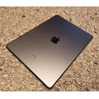 アップル(Apple)の【美品】iPad Air3 64GB スペースグレイ【おまけ付】(タブレット)