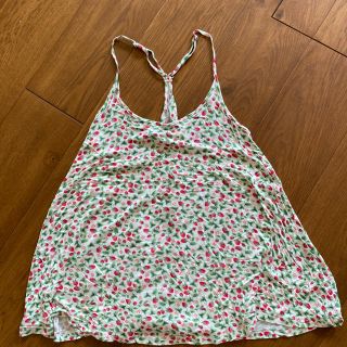 エイチアンドエム(H&M)のH&M キャミソール　いちご(キャミソール)