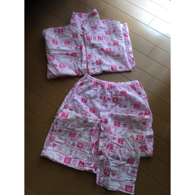 パジャマ　ピンク　女児　半袖 キッズ/ベビー/マタニティのキッズ服女の子用(90cm~)(パジャマ)の商品写真