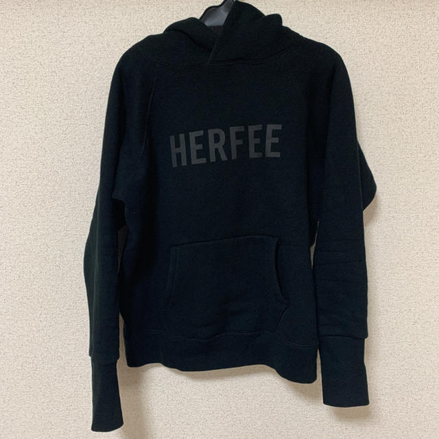 HERFEE  パーカー　黒