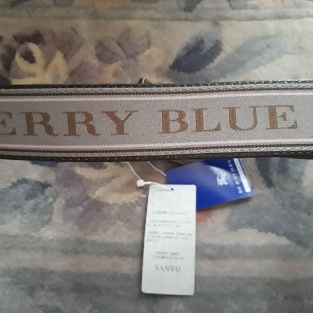 BURBERRY BLUE LABEL(バーバリーブルーレーベル)のバーバリー・ブルーレーベル　ベルト　新品タグ付 レディースのファッション小物(ベルト)の商品写真