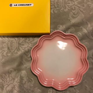 ルクルーゼ(LE CREUSET)の新品 LECREUSET ルクルーゼ  フリルプレート パウダーピンク 18cm(食器)