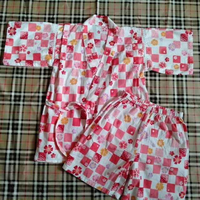 甚平☆120 キッズ/ベビー/マタニティのキッズ服女の子用(90cm~)(甚平/浴衣)の商品写真