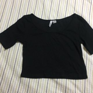 エイチアンドエム(H&M)のH&M ショート丈リブトップス(Tシャツ(半袖/袖なし))