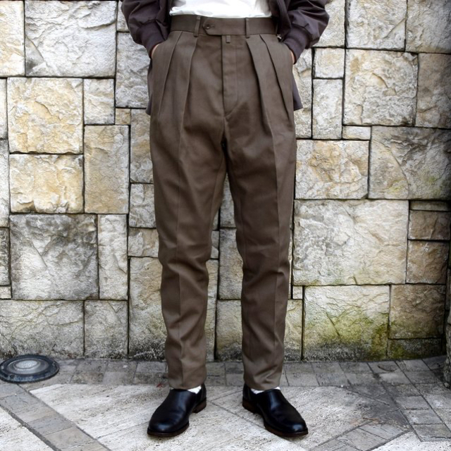 NEAT COTTON PIQUE (TAPERED) 44 NEAT COTTON PIQUE (TAPERED) 44