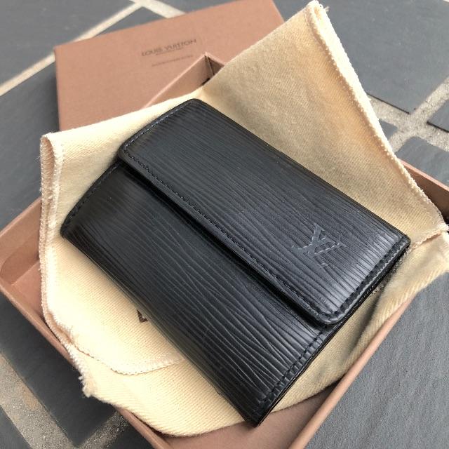 【売切れ.入荷待】LOUIS VUITTON 黒 エピ　ラドロー　カード&コイン