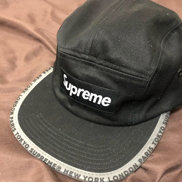 Supreme(シュプリーム)のSupreme Worldwide Visor Tape Camp Cap メンズの帽子(キャップ)の商品写真