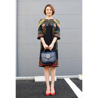 Etro 新品タグ付き 米倉涼子着用 Etro 完売ワンピースの通販 ラクマ