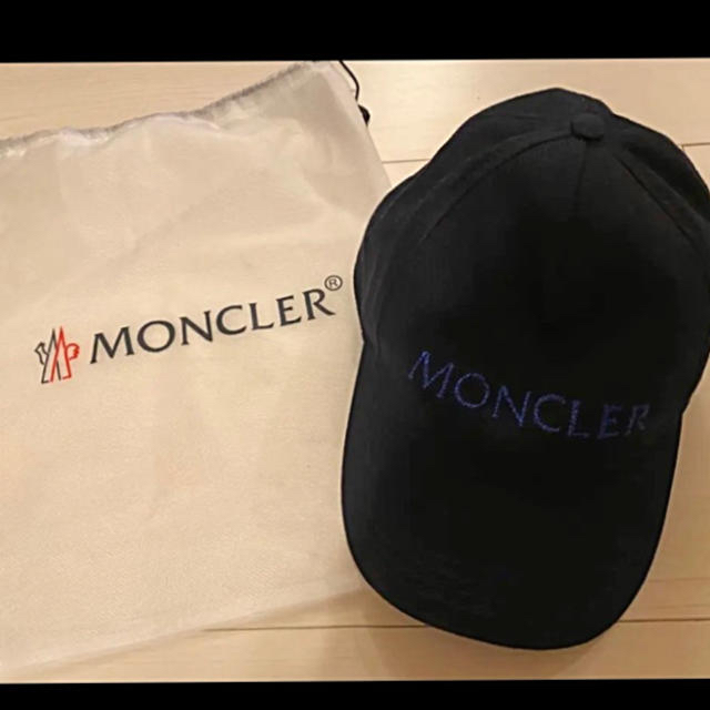 MONCLER(モンクレール)の【断捨離SALE中 様専用】モンクレール 新作 ベースボール ロゴ キャップ レディースの帽子(キャップ)の商品写真