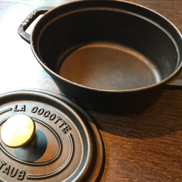 STAUB(ストウブ)のさくら様専用　ストウブ Staub ココット17cm インテリア/住まい/日用品のキッチン/食器(鍋/フライパン)の商品写真