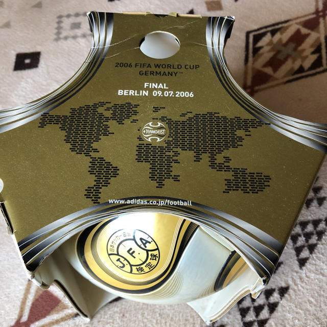 FIFA ワールドカップ2006ドイツ大会 決勝公式球 +チーム FIFA ワールドカップ2006ドイツ大会 決勝公式球 +チーム