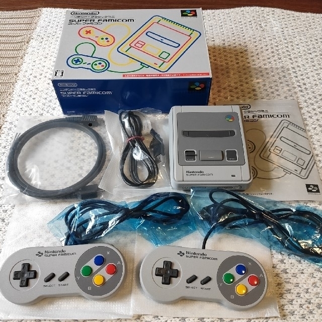 家庭用ゲーム機本体【美品】ニンテンドークラシック　ミニ　スーパーファミコン