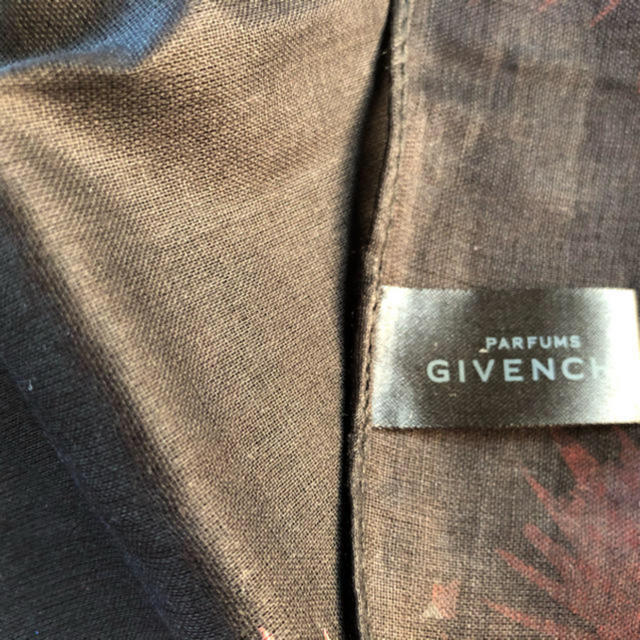 GIVENCHY(ジバンシィ)のジバンシイ大判スカーフ レディースのファッション小物(バンダナ/スカーフ)の商品写真