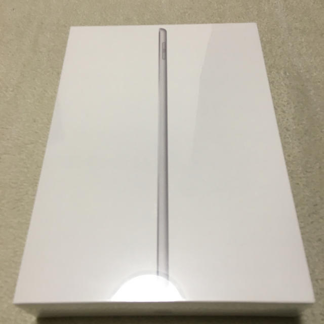 iPad 第7世代　32GB wifi  シルバー　新品