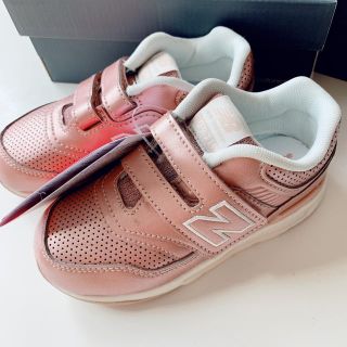 ニューバランス(New Balance)の16.5 新品 ニューバランス スニーカー 997 シャイニー ピンク キッズ(スニーカー)