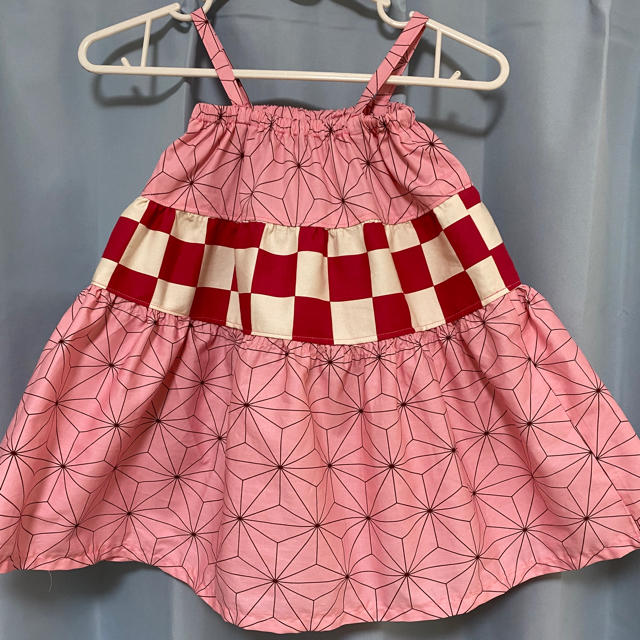 禰豆子 コスプレ風ティアードワンピース キッズ/ベビー/マタニティのキッズ服女の子用(90cm~)(ワンピース)の商品写真