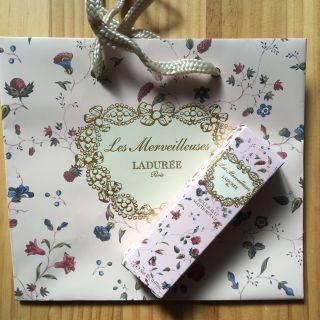 レメルヴェイユーズラデュレ(Les Merveilleuses LADUREE)のほぼ新品 マットルージュ(口紅)