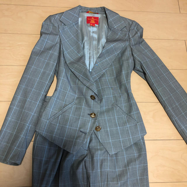 最高の Westwood Vivienne Red パンツスーツ Label スーツ