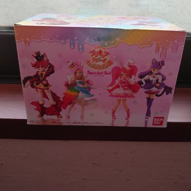 BANDAI(バンダイ)のプリキュア　アラモード　フィギュア エンタメ/ホビーのフィギュア(アニメ/ゲーム)の商品写真