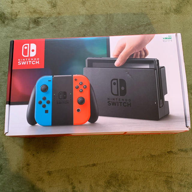 Nintendo Switch(ニンテンドースイッチ)のニンテンドースイッチ 中古 ネオンレッド ネオンブルー エンタメ/ホビーのゲームソフト/ゲーム機本体(家庭用ゲーム機本体)の商品写真