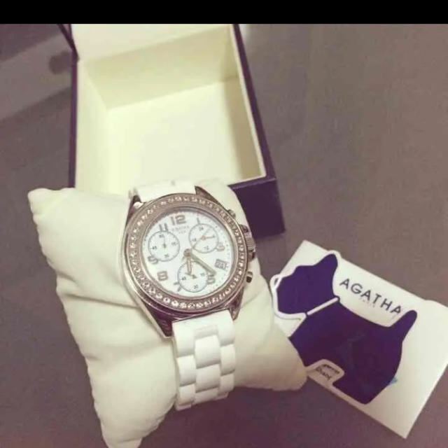 AGATHA(アガタ)のAGATHA ホワイトラバーウォッチ 腕時計 レディースのファッション小物(腕時計)の商品写真