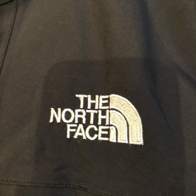 THE NORTH FACE(ザノースフェイス)の【THE  NORTH FACE】マウンテンナイロンジャケット　黒　L メンズのジャケット/アウター(ナイロンジャケット)の商品写真