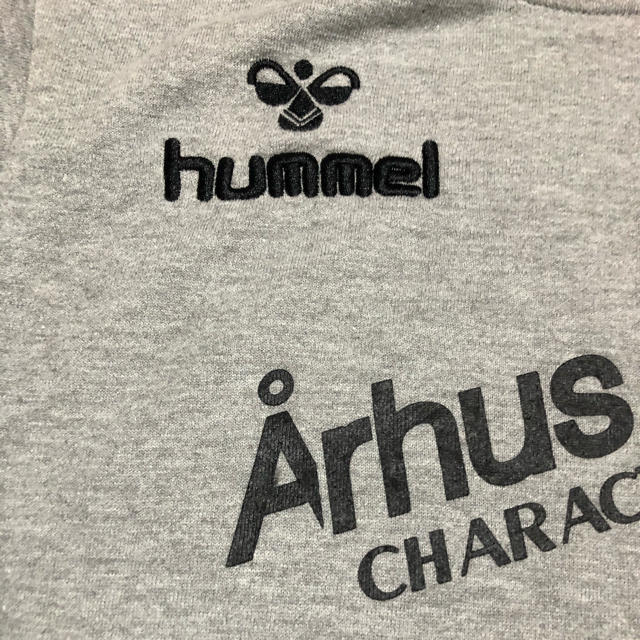 hummel(ヒュンメル)のhummel グレー　パーカー スポーツ/アウトドアのサッカー/フットサル(ウェア)の商品写真