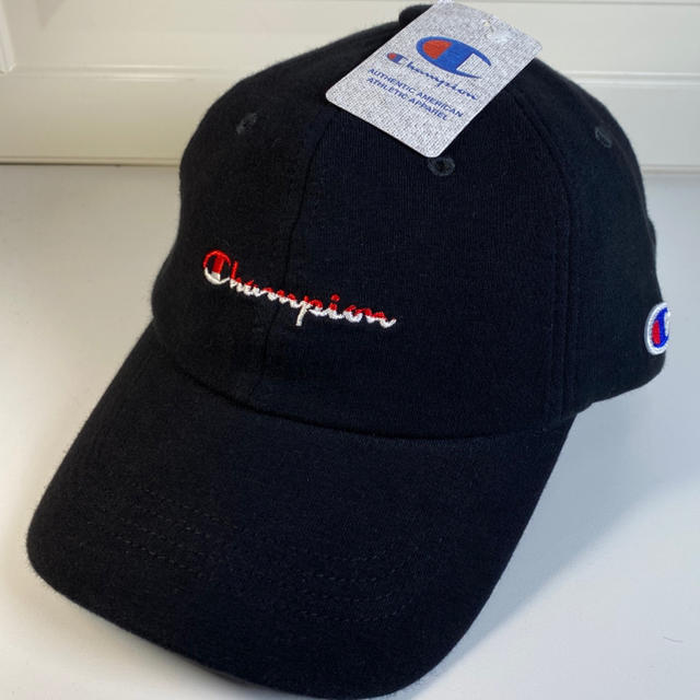 Champion(チャンピオン)の新品未使用　Champion/チャンピオン　ローCAP　国内正規品　送料無料 レディースの帽子(キャップ)の商品写真