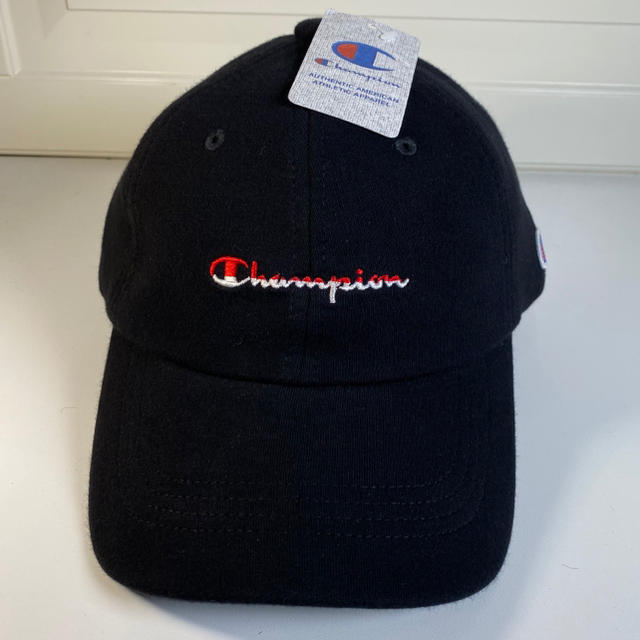 Champion(チャンピオン)の新品未使用　Champion/チャンピオン　ローCAP　国内正規品　送料無料 レディースの帽子(キャップ)の商品写真