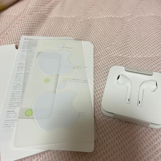 アップル(Apple)のAppleイヤホン　アップルシール付き(ヘッドフォン/イヤフォン)