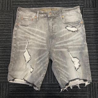 アメリカンイーグル(American Eagle)の美品☆American eagle デニムショートパンツ　グレー　33(ショートパンツ)