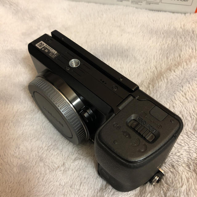 SONY α6000 ボディ ブラック ILCE-6000 B ミラーレス一眼 SONY α6000 ボディ ブラック ILCE-6000 B ミラーレス一眼